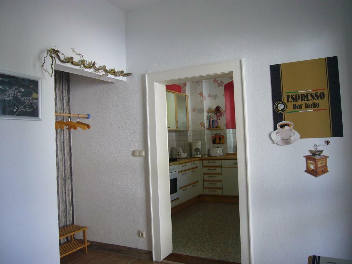 Ferienwohnung Im Alten Schulhaus - Keine Monteure Plech Екстериор снимка